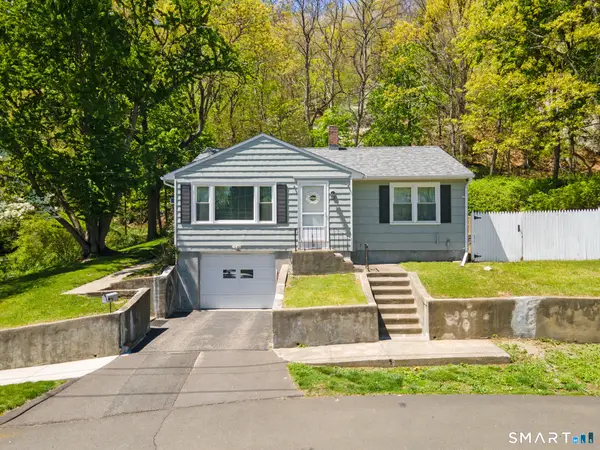 18 Shelton Street, Seymour, CT 06483