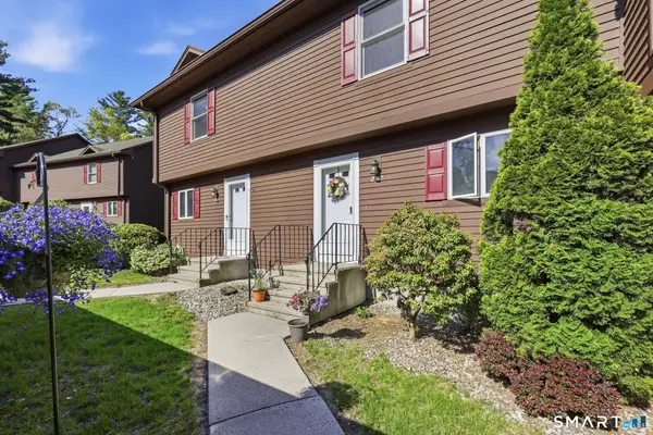 222 Candlewood Drive #222, Enfield, CT 06082