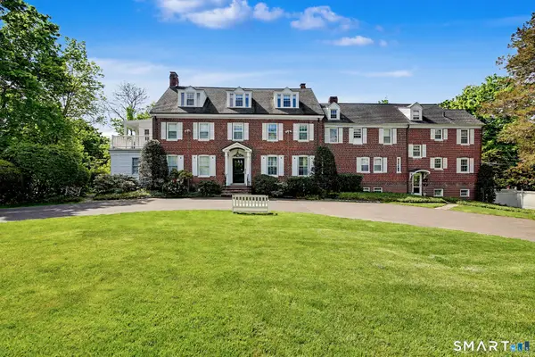 24 Saint Johns Place #4, New Canaan, CT 06840