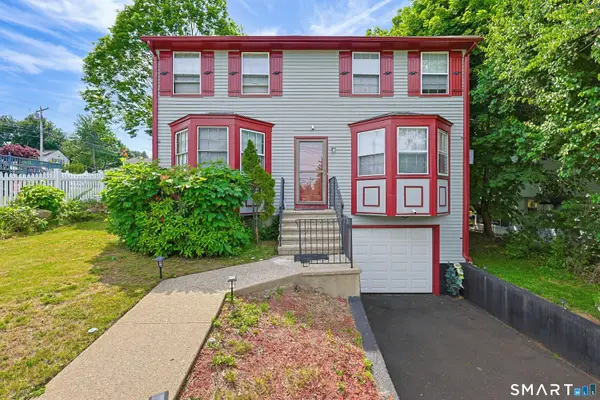 3 Lane Avenue, Trumbull, CT 06611