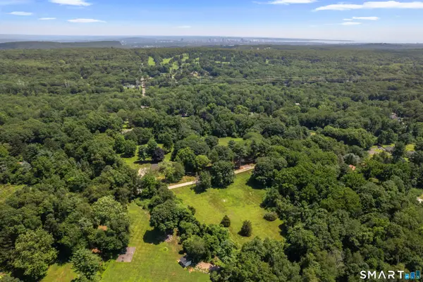 107 Ansonia Road, Woodbridge, CT 06525