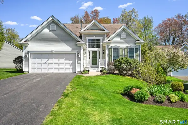 505 Traditions Court South #505, Oxford, CT 06478