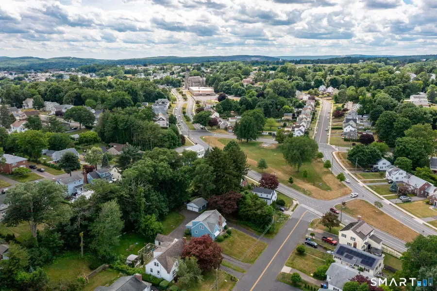 422 Francis Street, New Britain, CT 06053 - #3