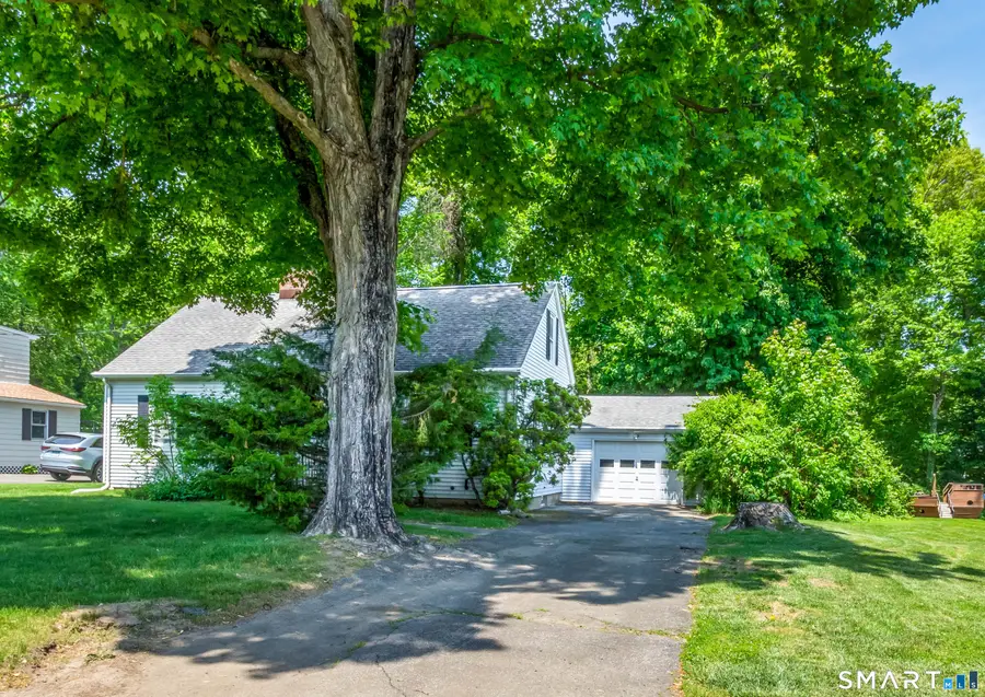 92 Evelyn Street, Trumbull, CT 06611 - #3