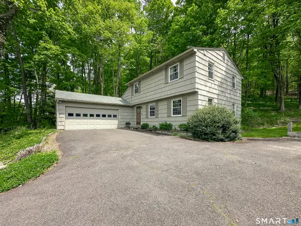 38 Mountain Road, Woodbury, CT 06798