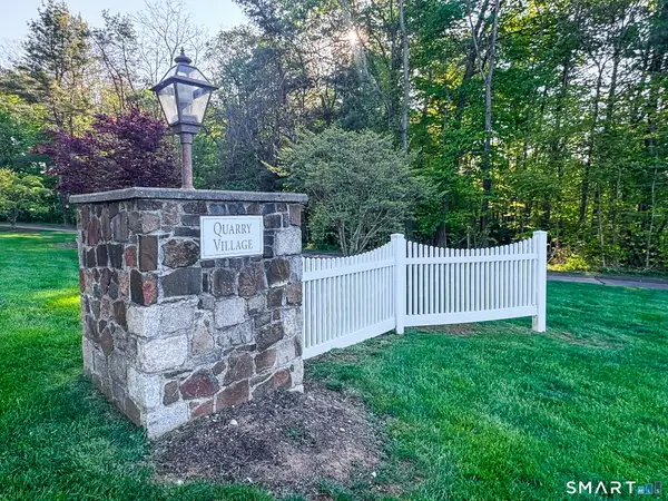 32 Quarry Village Road #32, Cheshire, CT 06410