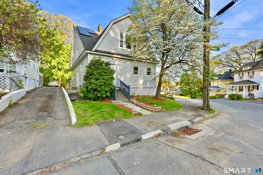 2 Oakland Avenue, Waterbury, CT 06710 - #3