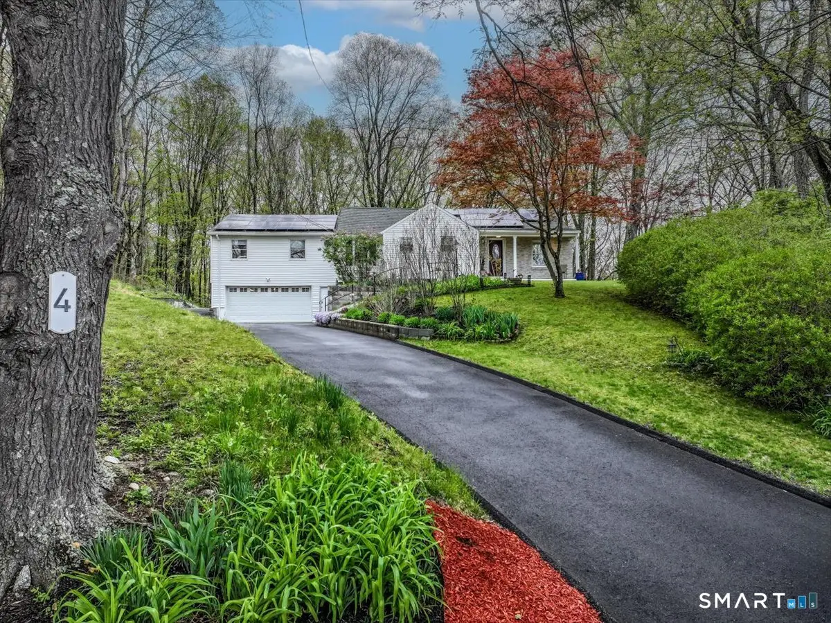 4 Farrell Road, Newtown, CT 06470 - #1
