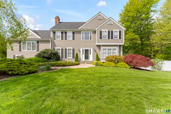41 Charter Ridge Drive, Newtown, CT 06482