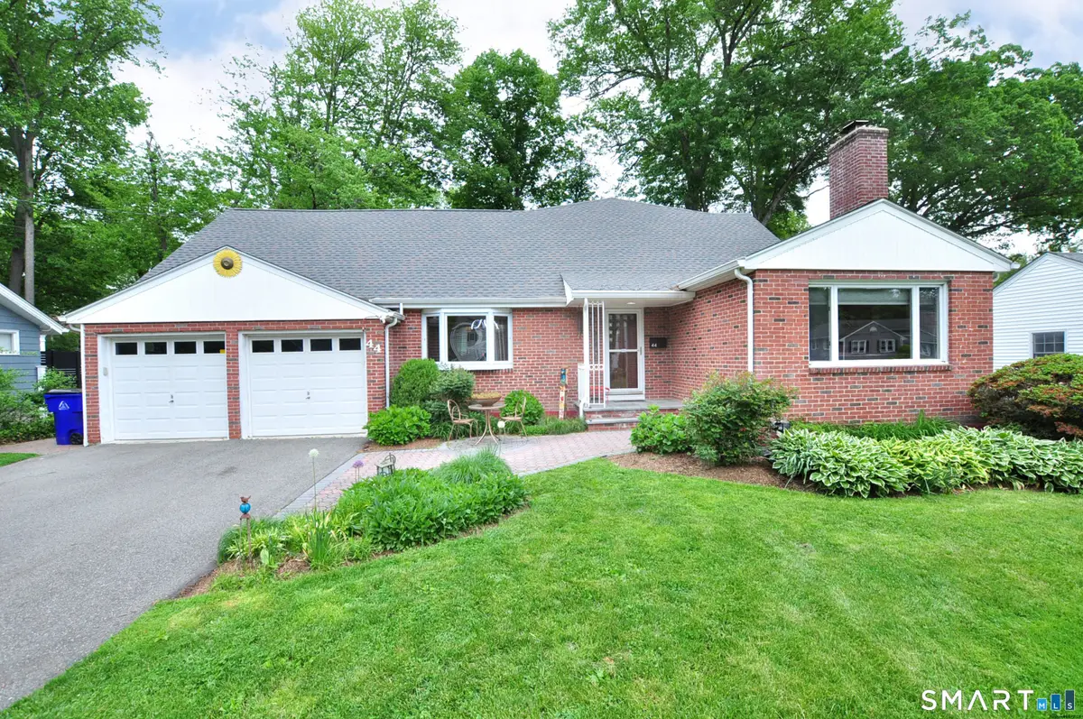 44 Miamis Road, West Hartford, CT 06117 - #1