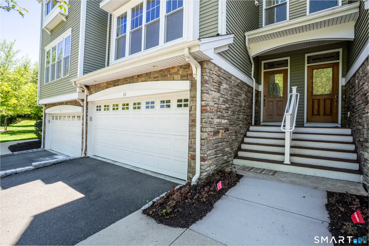 10 Lawrence Avenue #10, Danbury, CT 06810 - #1
