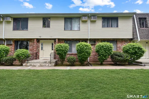 827 Blackstone Village #827, Meriden, CT 06450