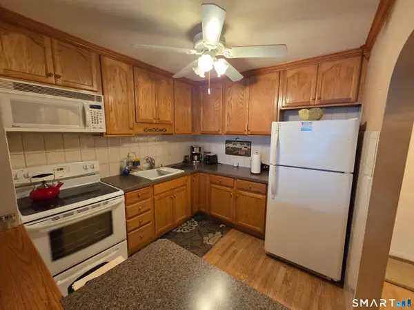 300 Meadowside Road #311, Milford, CT 06460