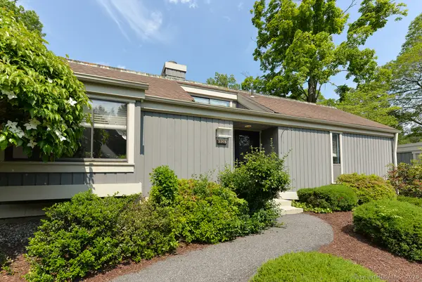 926 Heritage Village #B, Southbury, CT 06488