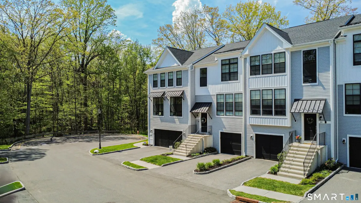 39 Brentwood Circle #39, Danbury, CT 06810 - #1