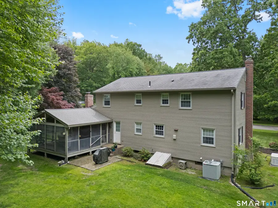14 Amy Lane, Simsbury, CT 06070 - #3