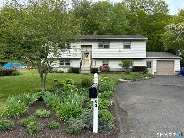 30 Tamanny Trail, Danbury, CT 06811