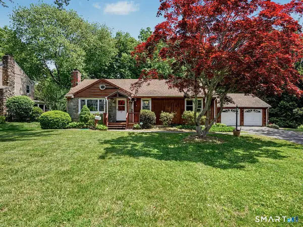 77 Lorma Avenue, Trumbull, CT 06611