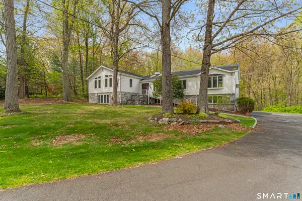 89 Cranbury Drive, Trumbull, CT 06611