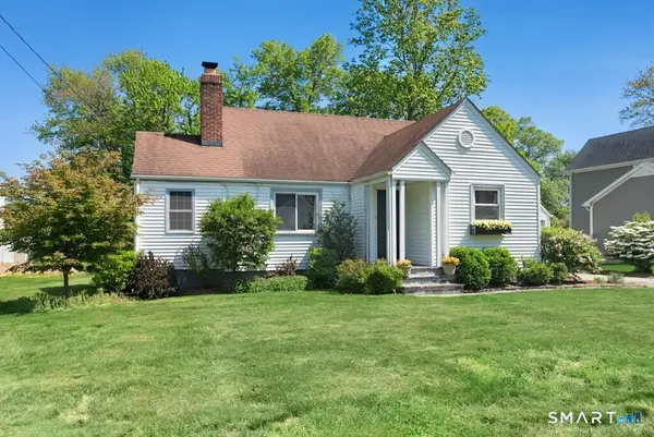 22 Country Lane, Trumbull, CT 06611