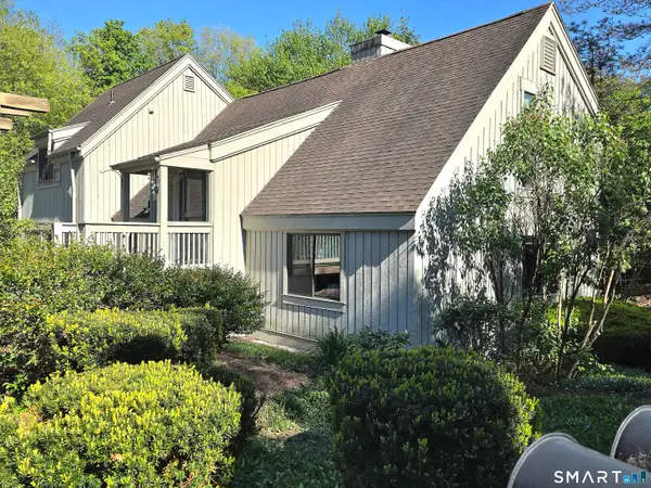 2 Heritage Village #B, Southbury, CT 06488