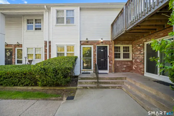 11 Georgetown Drive #E, Enfield, CT 06082