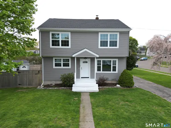 1 Mayflower Court, Milford, CT 06460