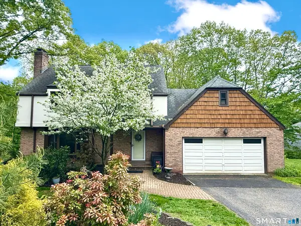 24 Centerview Drive, Shelton, CT 06484