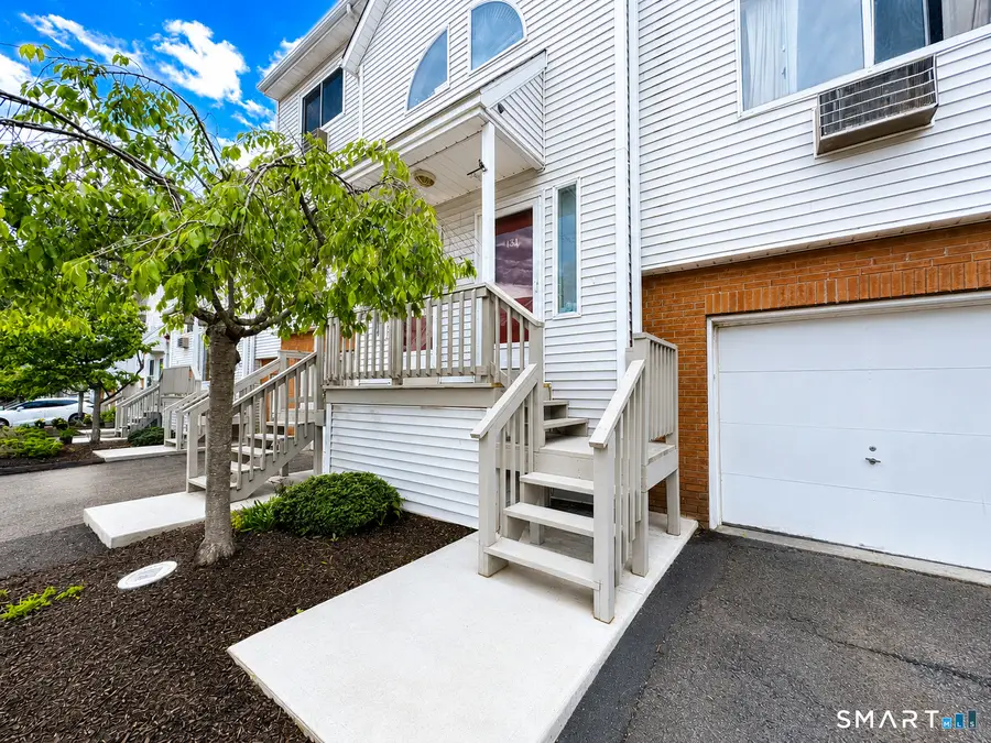 925 Oronoke Road #13J, Waterbury, CT 06708 - #2
