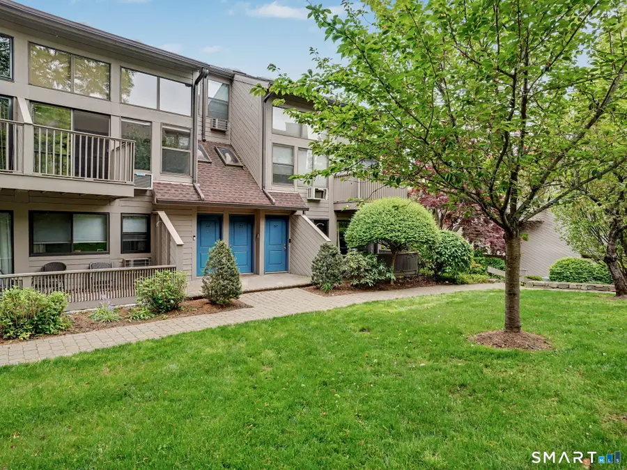 1465 East Putnam Avenue #207, Old Greenwich, CT 06870 - #3