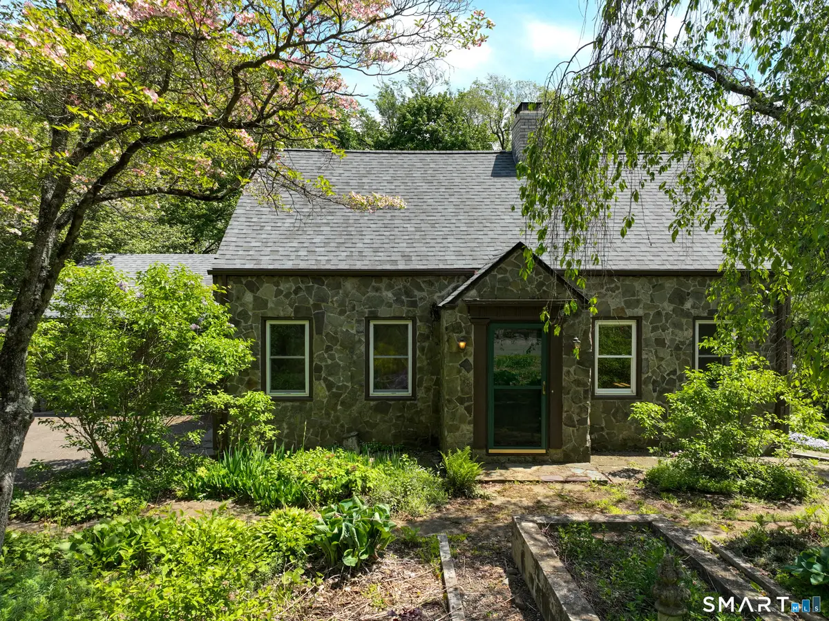 895 Hartford Turnpike, Hamden, CT 06517 - #1