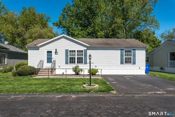 17 Laurel Circle, East Windsor, CT 06088