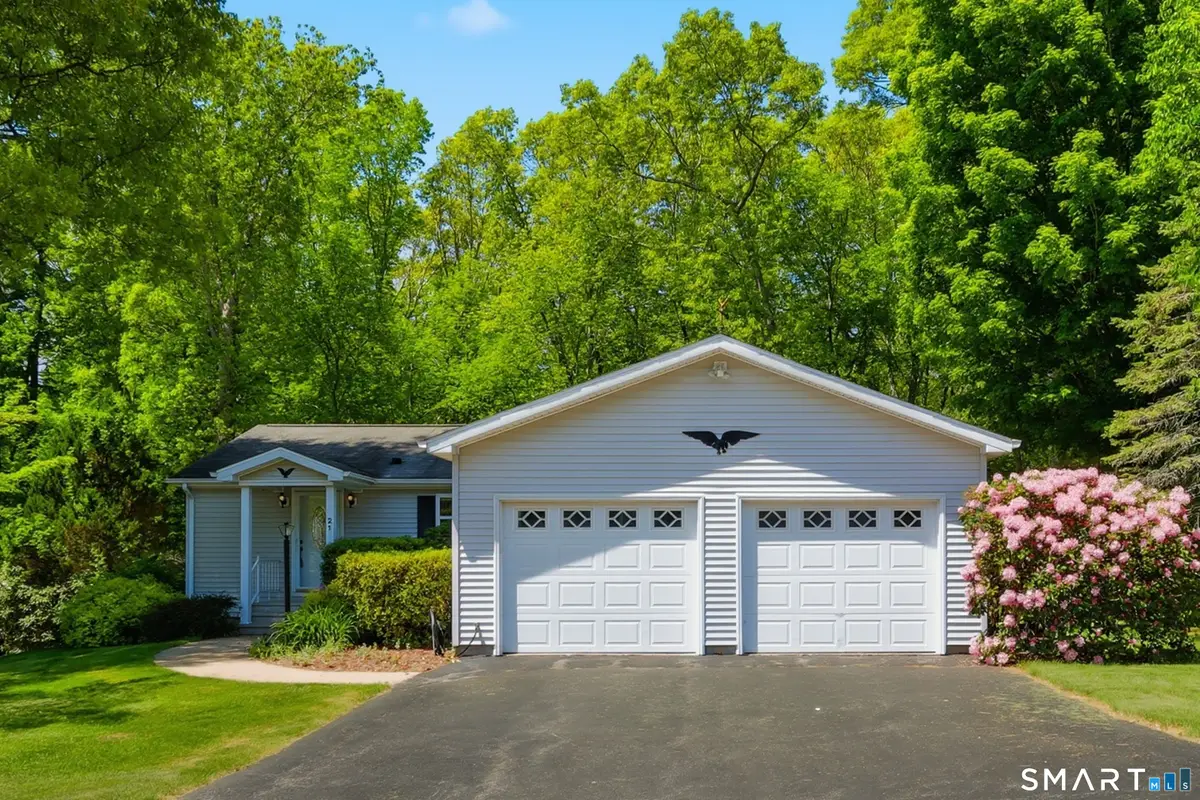 21 Hillcrest Drive, Oxoboxo River, CT 06382 - #1