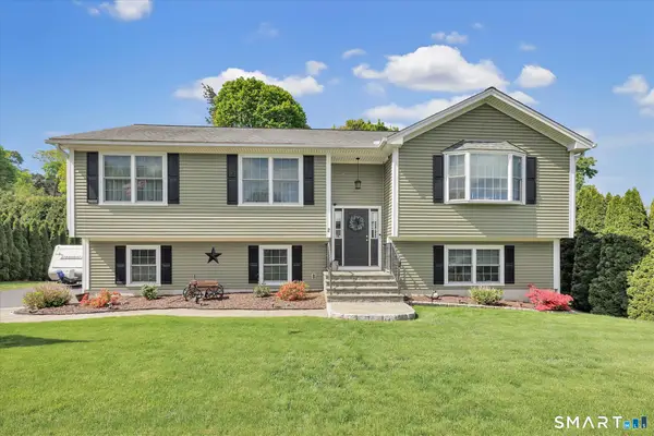 2 Gracie Lane, Ansonia, CT 06401