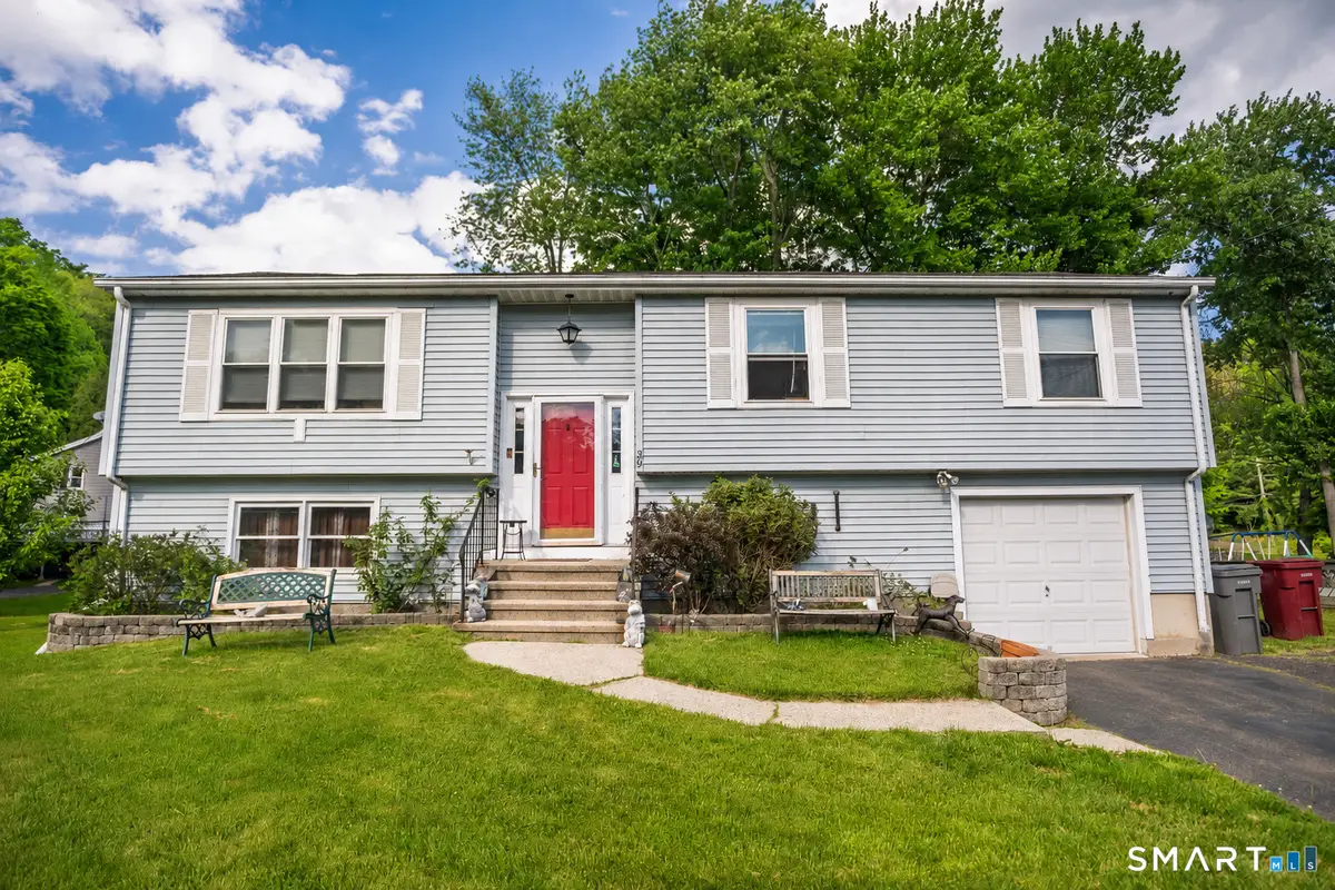 39 Harlow Court, Naugatuck, CT 06770 - #1