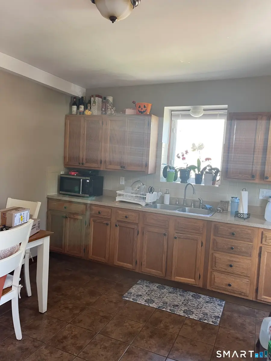 11 Stone Street, Danbury, CT 06810 - #2