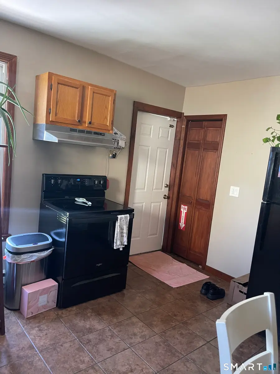 11 Stone Street, Danbury, CT 06810 - #3