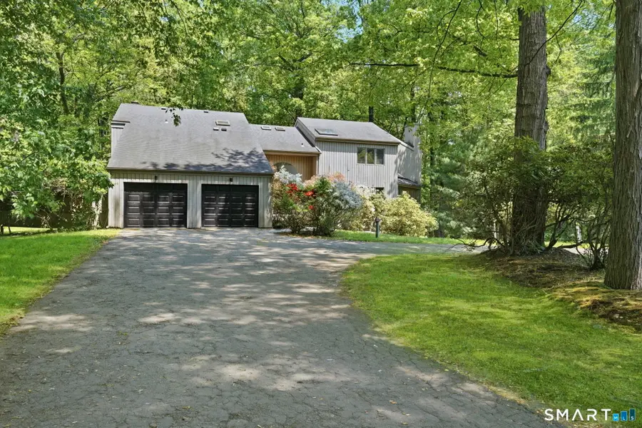 57 Grouse Lane, Woodbridge, CT 06525 - #2