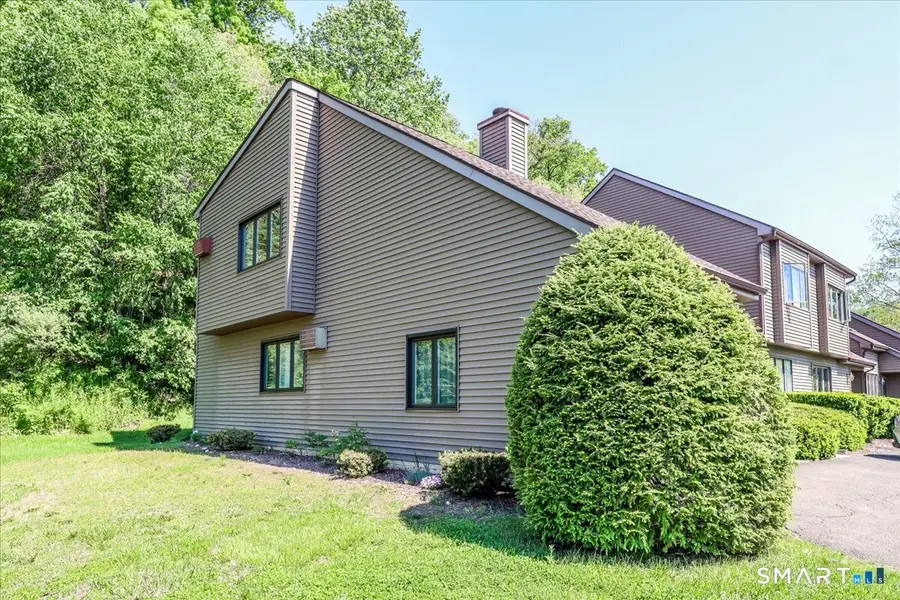 29 Twin Oaks #29, New Milford, CT 06776 - #3