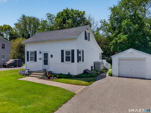 6 Joyce Court, East Lyme, CT 06357