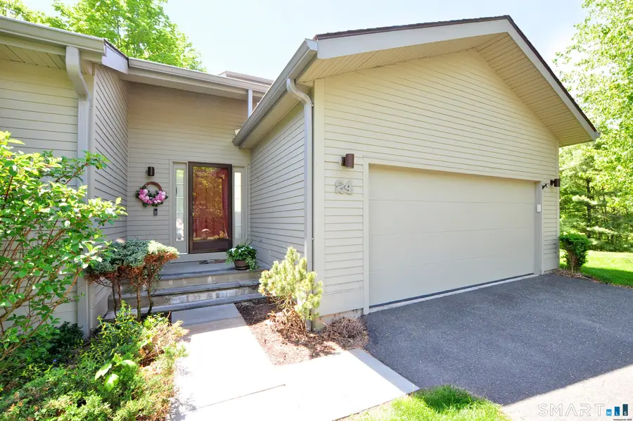 24 Gatewood #24, Avon, CT 06001 - #2