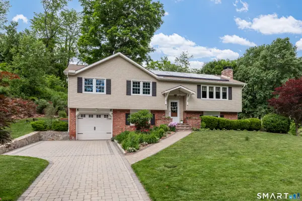 20 Stacy Court, Cheshire, CT 06410