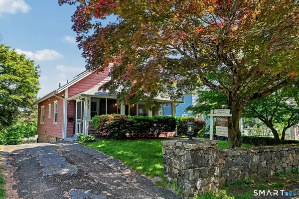 105 Knickerbocker Avenue, Stamford, CT 06907