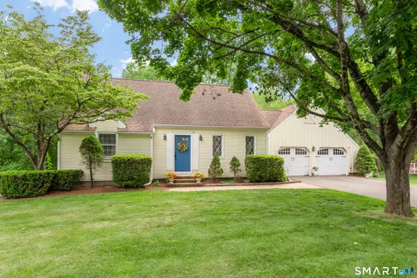 81 White Oak Drive, Southington, CT 06489