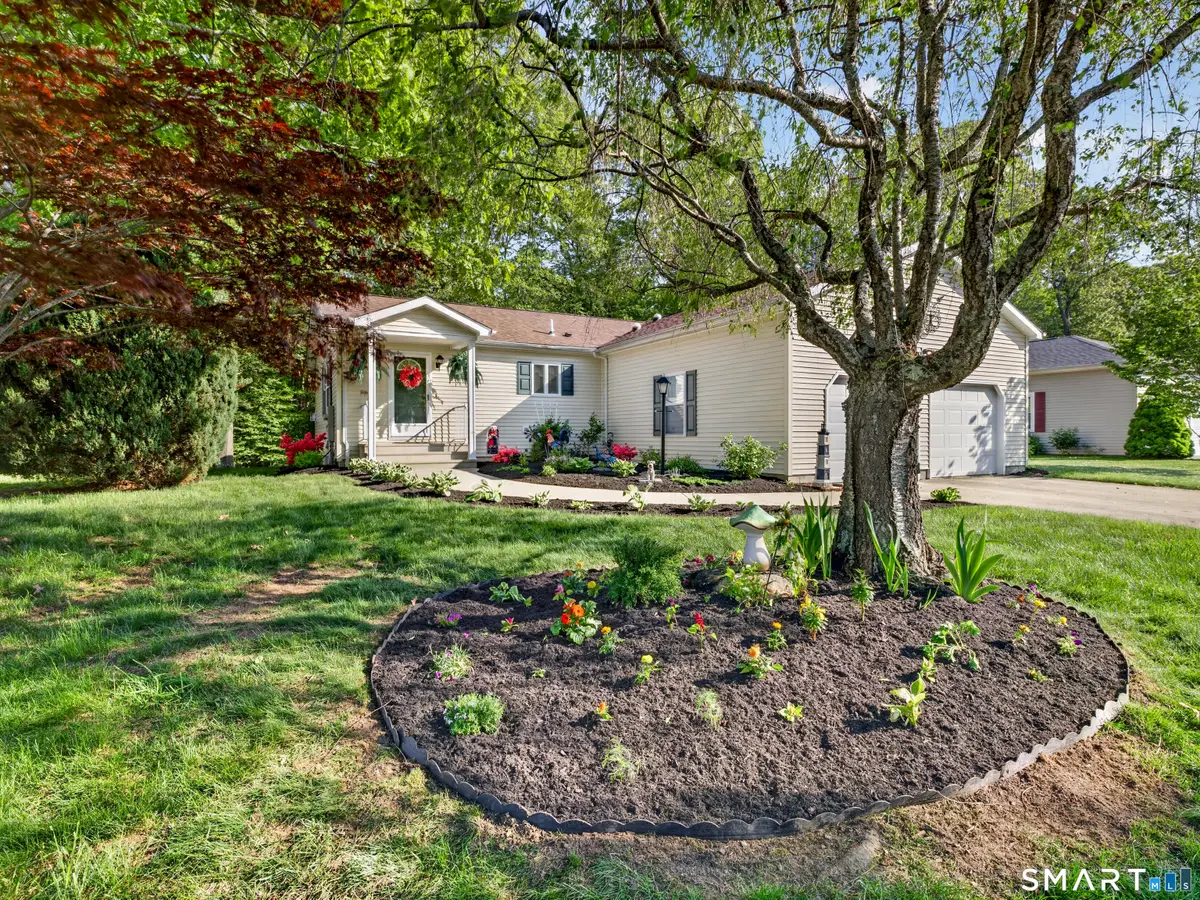 32 Indian Hill Road, Oxoboxo River, CT 06382 - #1