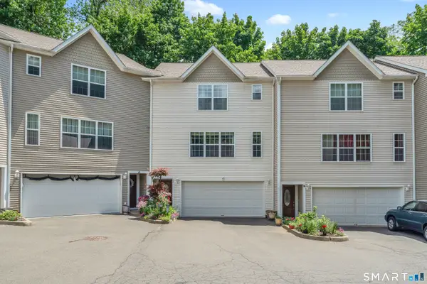 22 2nd Avenue #5, Danbury, CT 06810