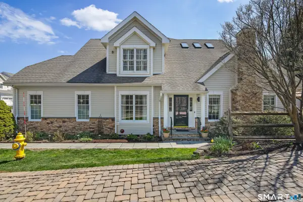 638 Danbury Road #64, Ridgefield, CT 06877