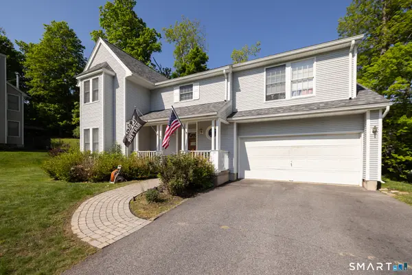 205 Oakbrook Lane, Torrington, CT 06790