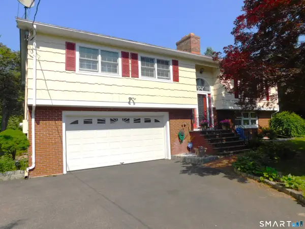 28 Rayo Drive, Shelton, CT 06484