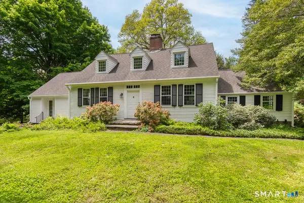 446 Amity Road, Woodbridge, CT 06525